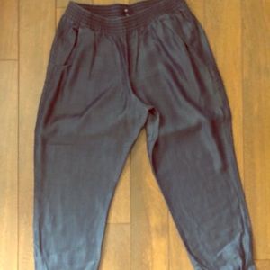 Gap tensil jogger